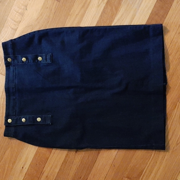 Ann Taylor Dresses & Skirts - Ann Taylor pencil jean skirt 8